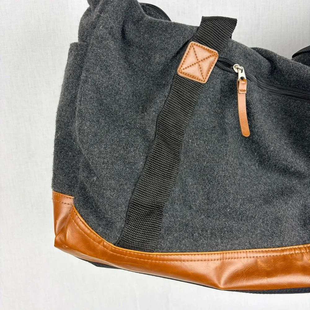 F&CO Charcoal Gray Wool Felt Duffel Bag Tan Leather Trim Weekend Travel Carry On